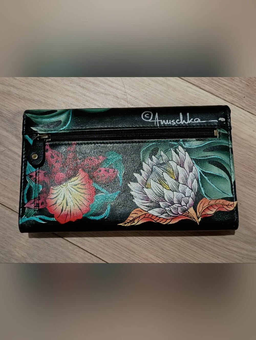 Anushka Hand Painted Leather 2fold RFID Wallet Island Escape Black - Picture 5 of 7
